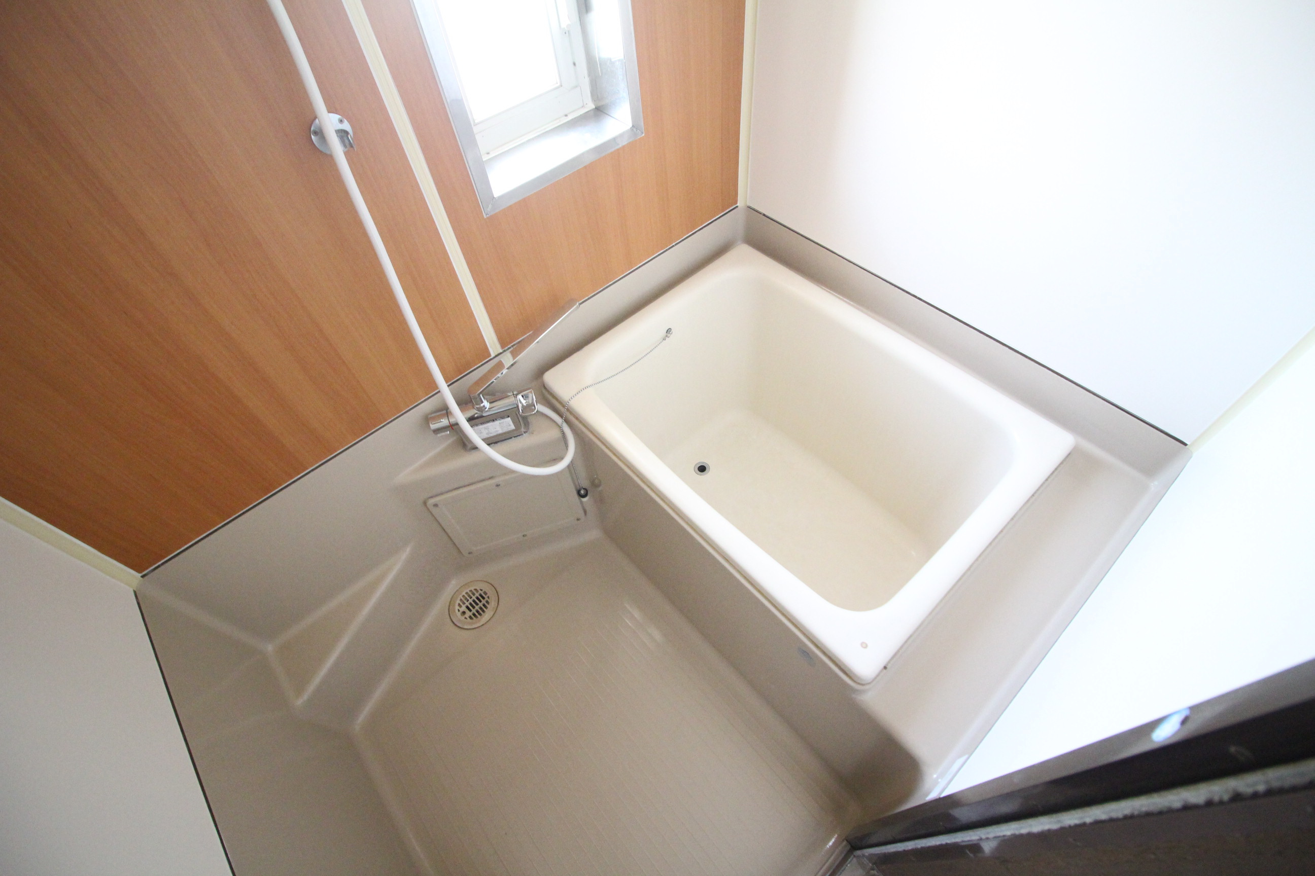 バス・シャワールーム　サーモ水栓です☆