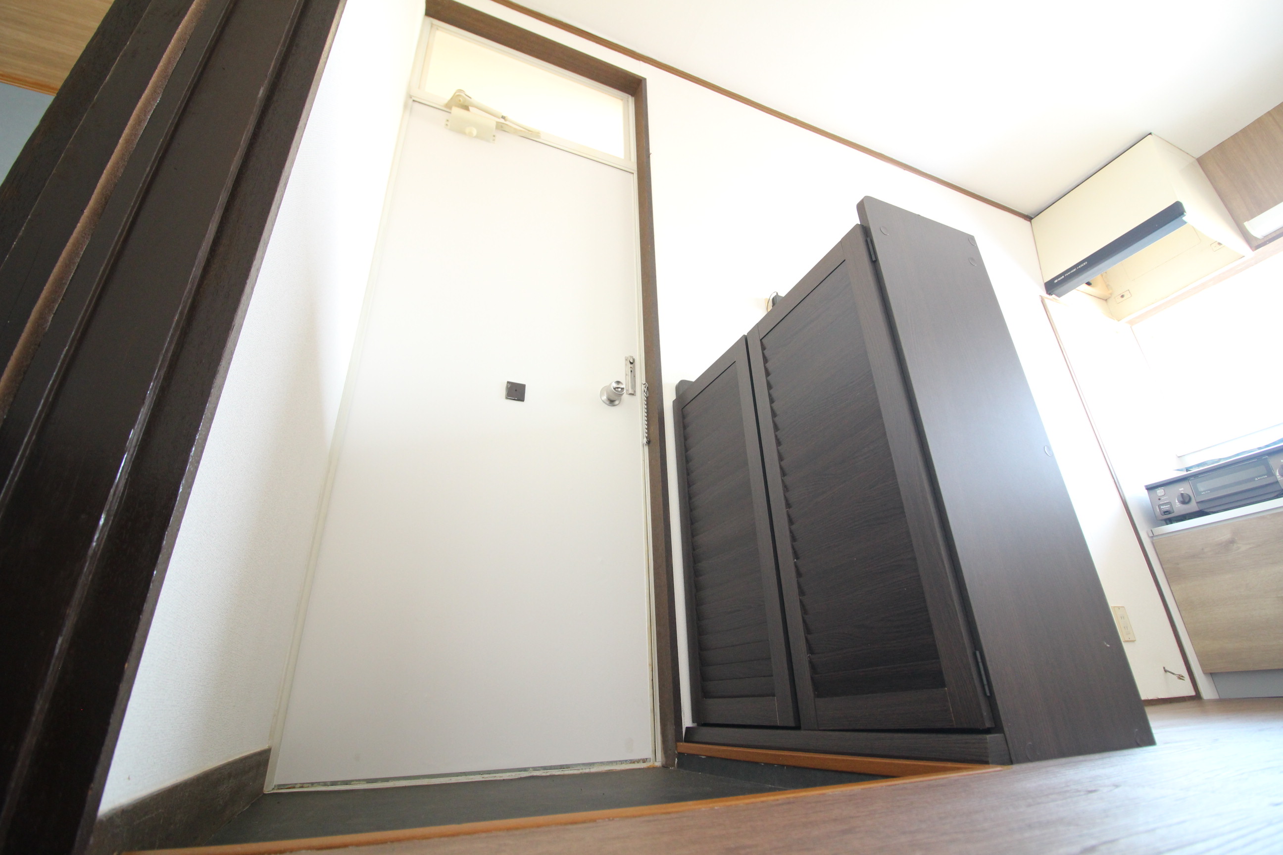 玄関　シューズボックスがある玄関です☆