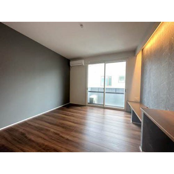 居室・リビング　洋室８帖