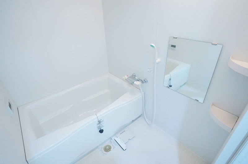 バス・シャワールーム　バスルーム