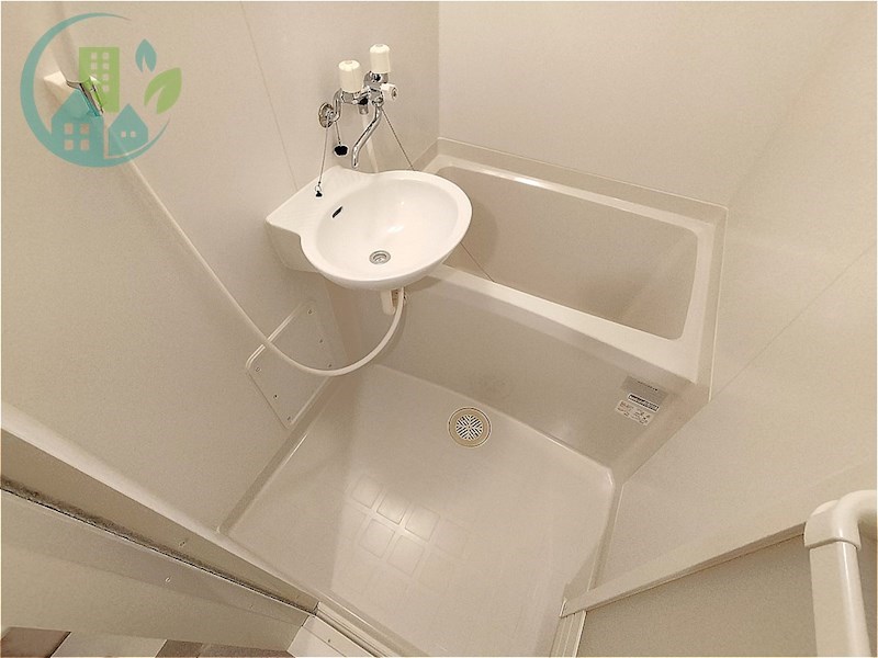 バス・シャワールーム　レオパレスサン六甲B（家具・家電付、仲介手数料不要）