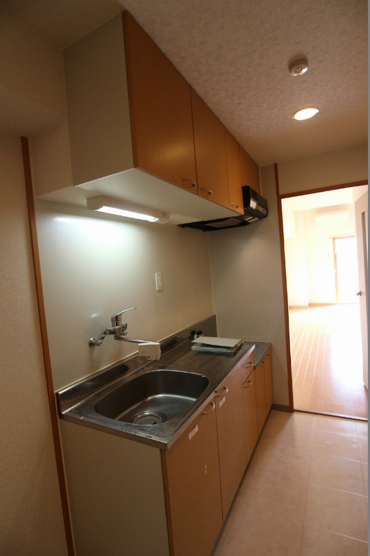 キッチン　※同物件別号室の写真をご参照ください。
