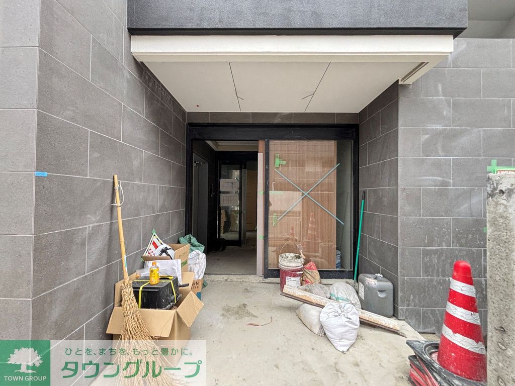 エントランス　エントランス