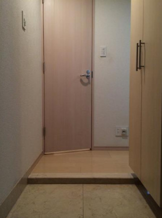 玄関　別部屋参照