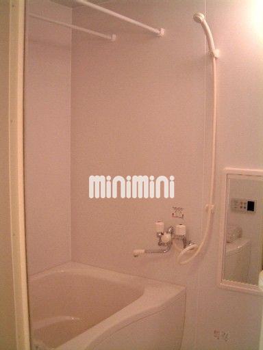 バス・シャワールーム　追い焚き機能付バスルーム