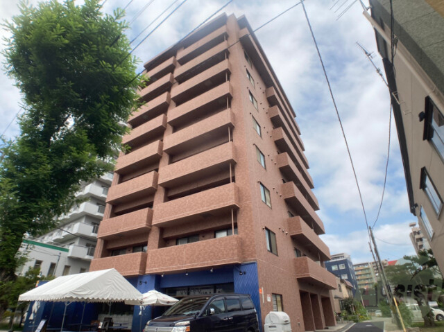 建物外観　札幌市中央区北１条西「ＭＹプラザ円山公園」