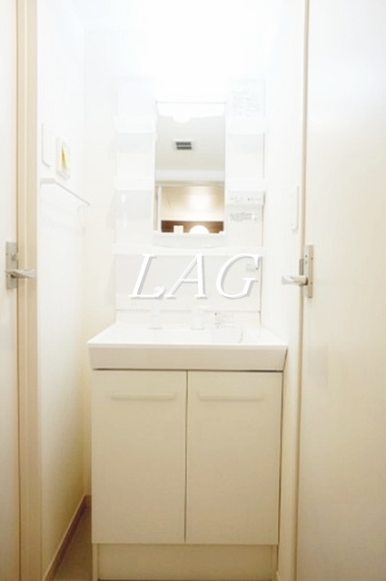 洗面設備　洗面台です。