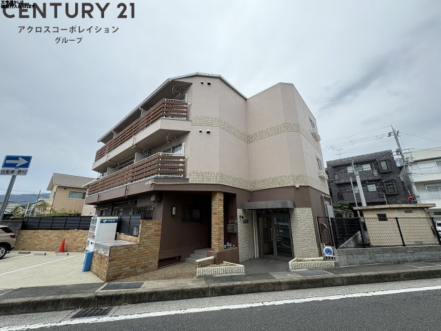 建物外観　バイク置場がついてます！