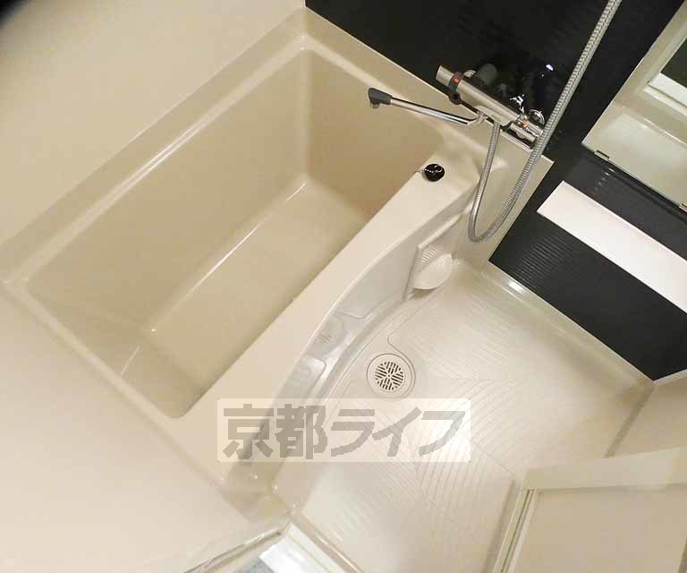 バス・シャワールーム　清潔感のあるお部屋です