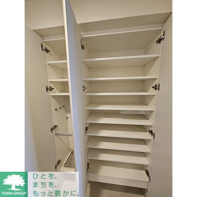 収納　シューズボックス