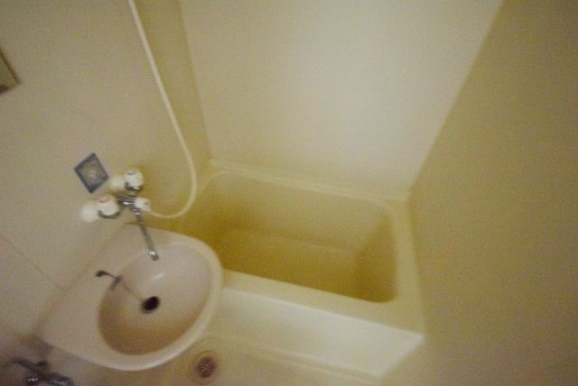 バス・シャワールーム　★他号室の参考画像です★