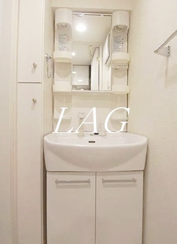 洗面設備　独立洗面台です。