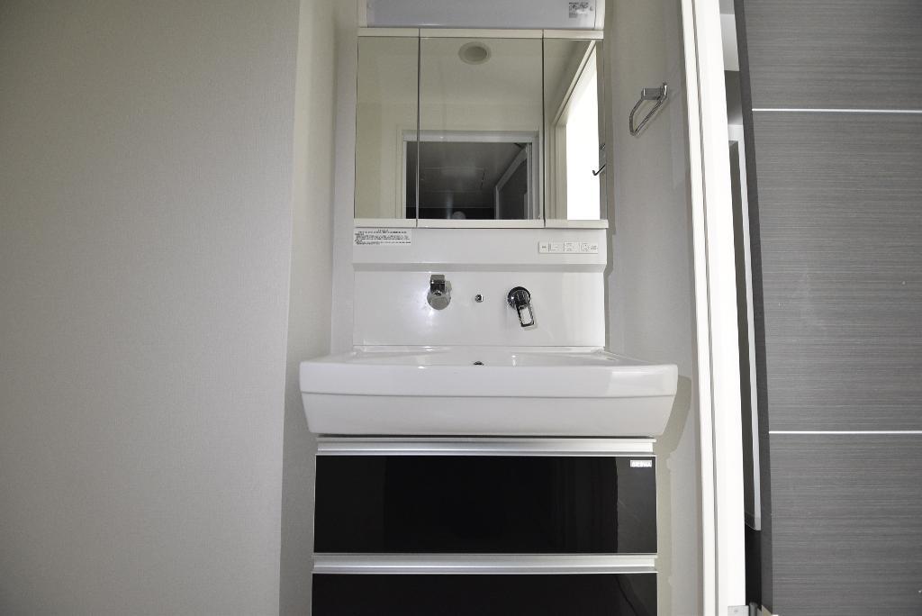 洗面設備　洗髪洗面化粧台