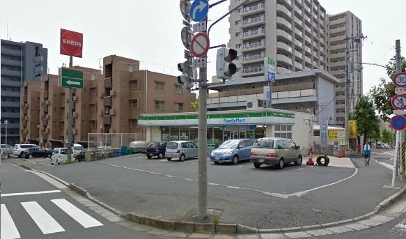 コンビニ　ファミリーマート　高須駅前店（コンビニ）まで400m