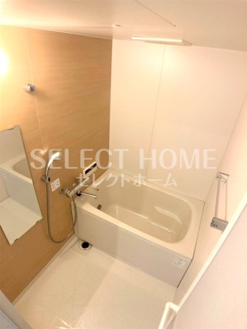 バス・シャワールーム　落ち着いた空間のお風呂です