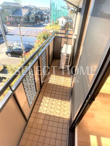 バルコニー　陽当たり良好なバルコニーです