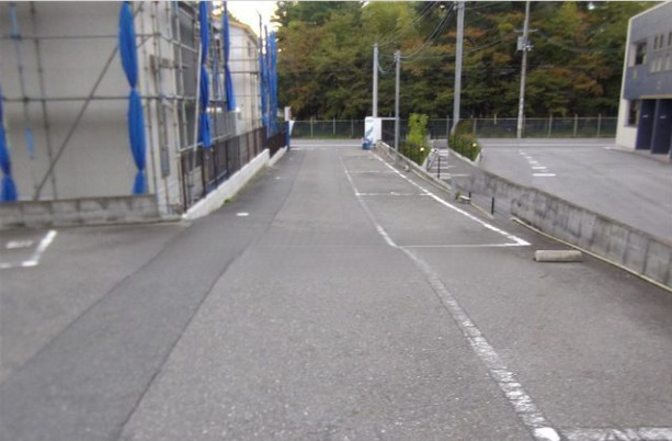 駐車場　車をお持ちの方に嬉しい駐車場付きの物件です