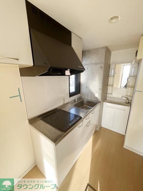 キッチン　バルコニー