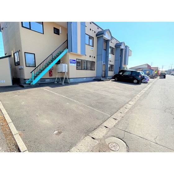 駐車場　駐車場