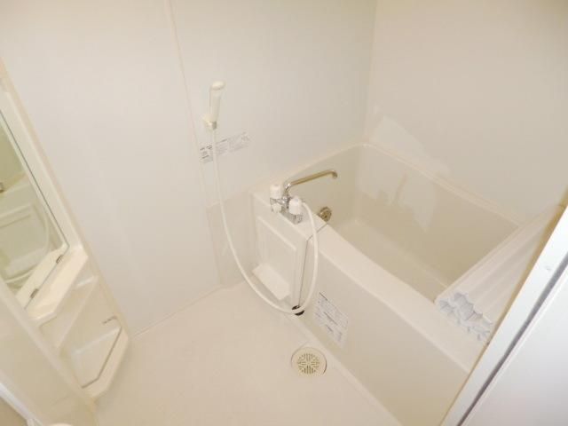 バス・シャワールーム　★バスルームも清潔感がありますよね★