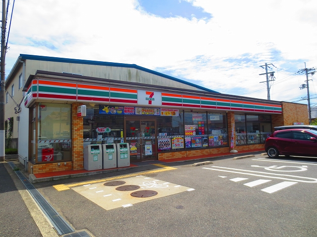 コンビニ　セブンイレブン 泉佐野松風台店（コンビニ）まで699m
