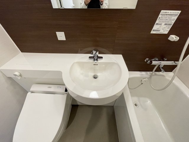 洗面設備　フォーリアライズ難波フィデル　独立洗面台