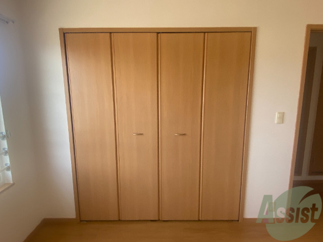 収納　大きな収納がありました。中の様子が気になりますね。