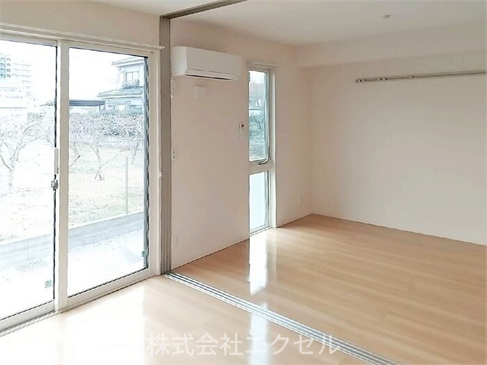 居室・リビング　明るい室内です。