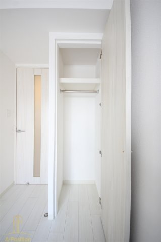 収納　クレビオス南堀江