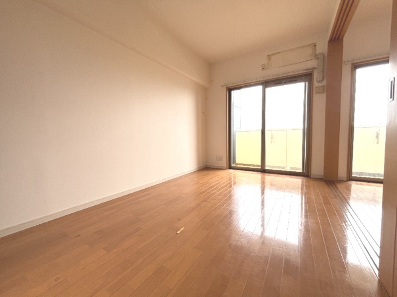 居室・リビング　別号室イメージ