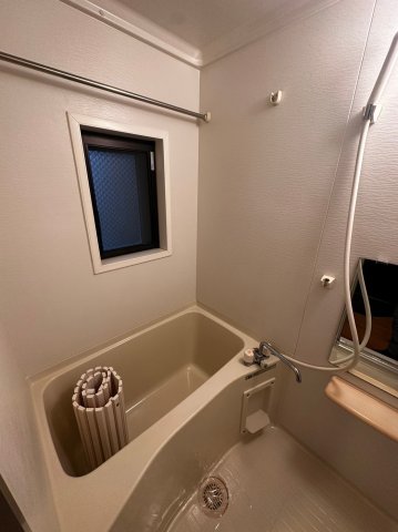 バス・シャワールーム　お風呂で日々の疲れを落としましょう