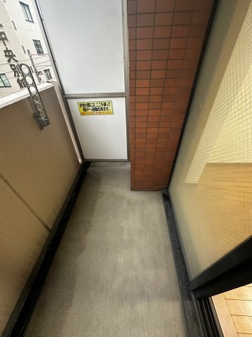 バルコニー　お洗濯にも便利なバルコニー付き