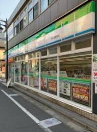 コンビニ　ファミリーマート トモニー東長崎駅店（コンビニ）まで227m