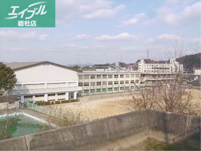 中学校　倉敷市立東中学校（中学校）まで350m