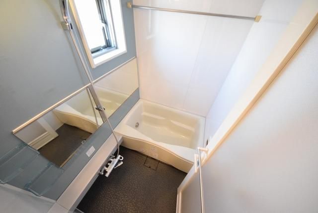 バス・シャワールーム　バスルーム