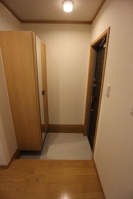 玄関　※別号室参考写真です※