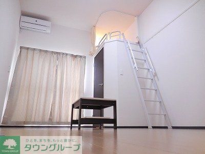 居室・リビング　ダブルロフト付き