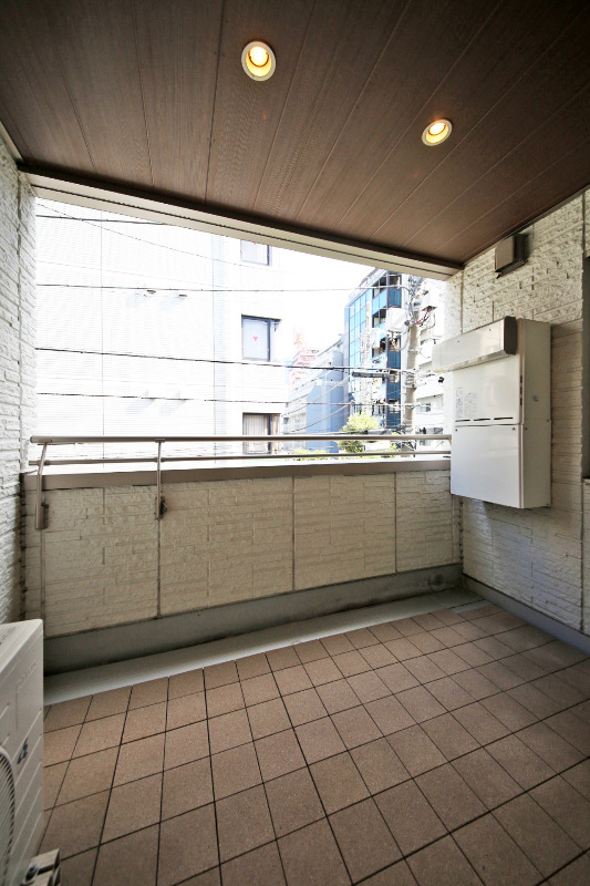 バルコニー　東向きのバルコニー