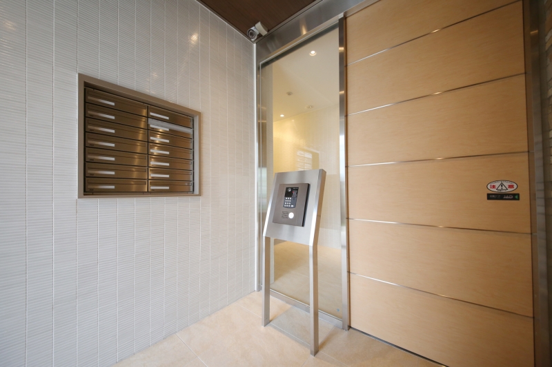 エントランス　オートロック付のエントランス