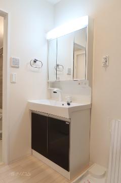 洗面設備　洗髪洗面化粧台