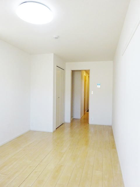 居室・リビング　別室参考写真