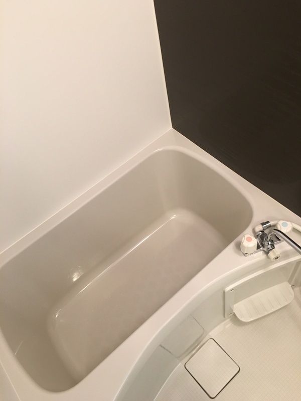 バス・シャワールーム　別部屋参考写真となります