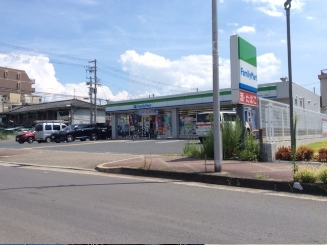 コンビニ　ファミリーマート遠里小野二丁目店（コンビニ）まで518m