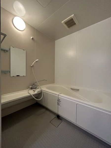 バス・シャワールーム　きれいなお風呂で快適バスタイム♪