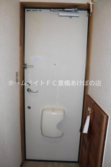 玄関　同型別部屋写真