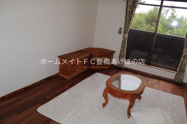 居室・リビング　同型別部屋写真