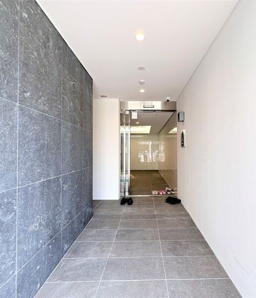 エントランス　名古屋で一番初期費用の安い賃貸専門の不動産会社です(^^)