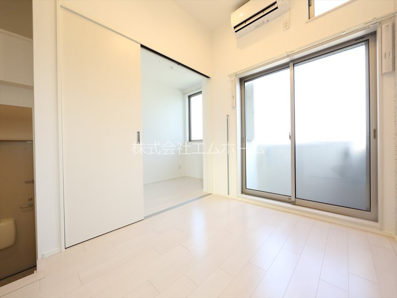 その他部屋・スペース　洋室5.5帖　洋室2.9帖　バルコニー　同仕様写真