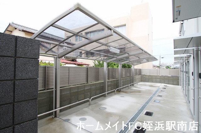 駐車場　★屋根付きの駐輪場♪★