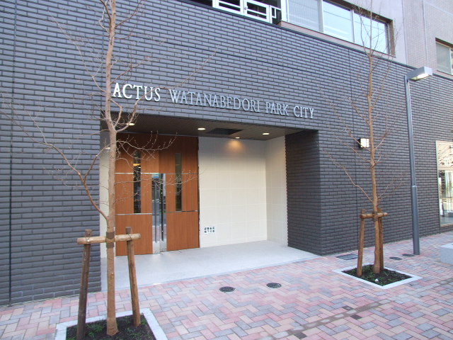 エントランス　落ち着いたエントランス♪